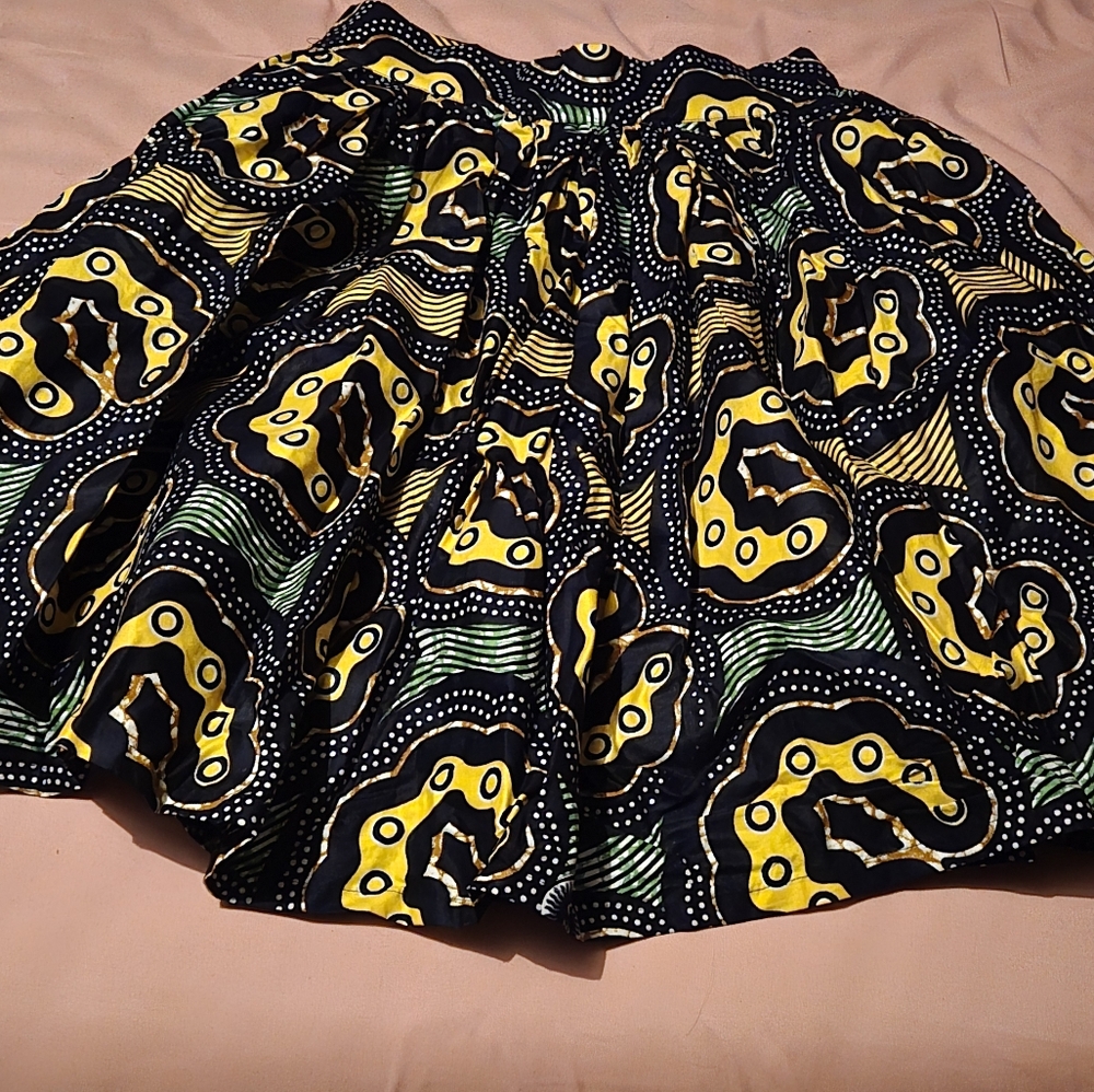 Stylish Blue and Yellow Patterned Mini Skirt